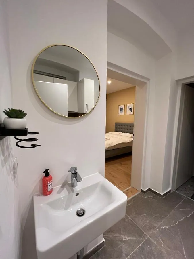 Apartment Near Metro & Netflix Vienne